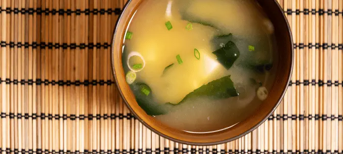 外食で食べれる亜鉛が多いメニュー：シーフードサラダ